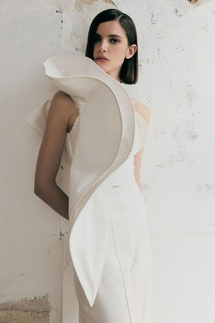 Imagem de Cropped Babado Cascata Estruturado Off White Zen