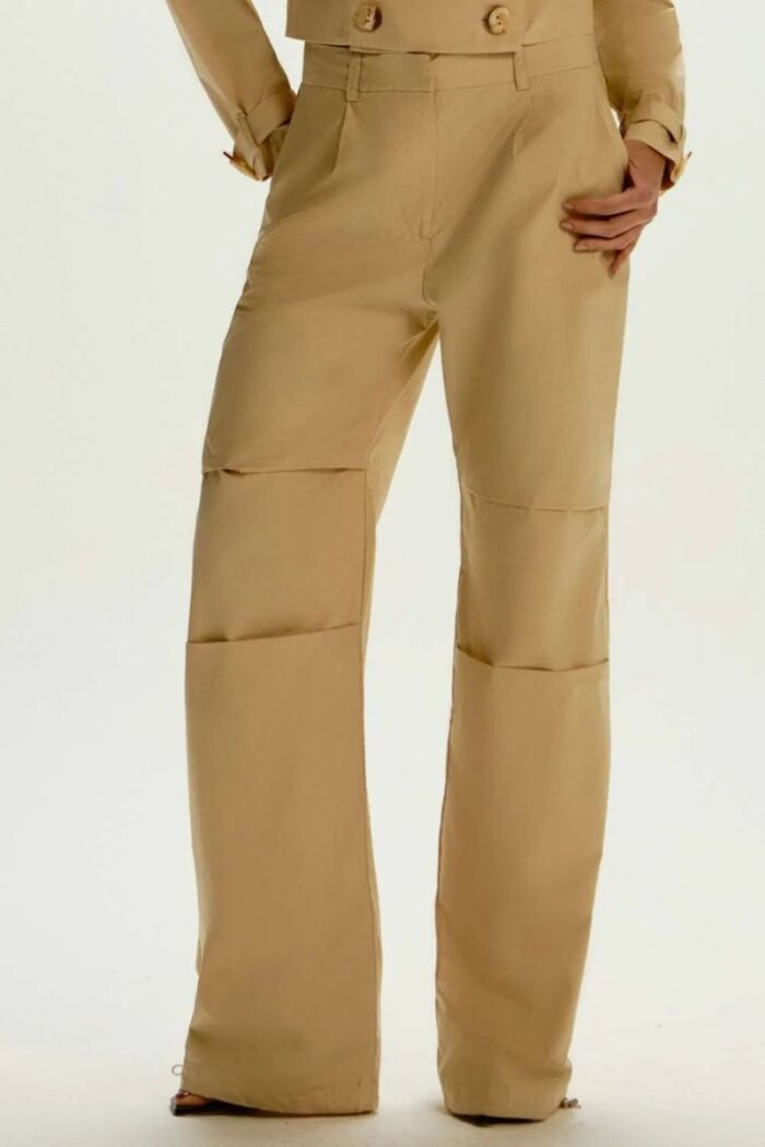 Imagem de Calça Lucy Bege Classic Le Blog