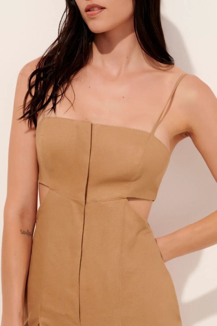 Imagem de Macacão Natasha Caqui Latte Le Blog