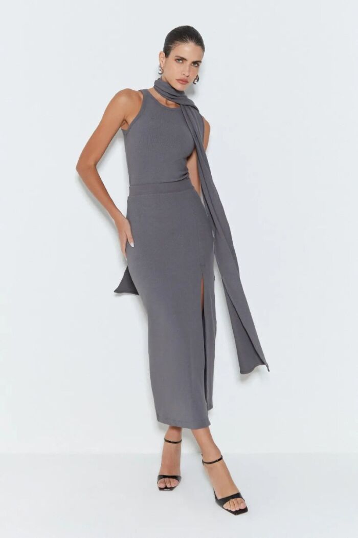 Imagem de Saia Mídi Com Fenda Frontal Cinza Zen