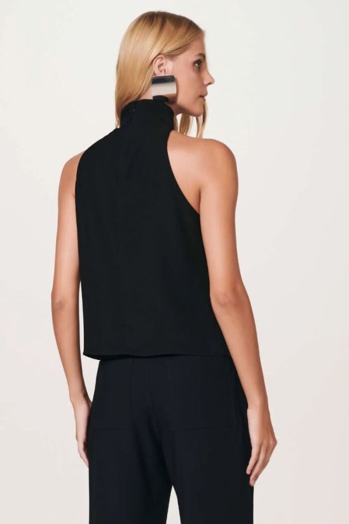 Imagem de Blusa Nívea Preta Le Blog