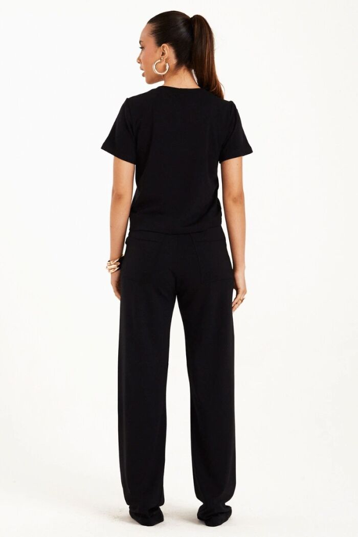 Imagem de Blusa Manga Curta Reta Preta Zen