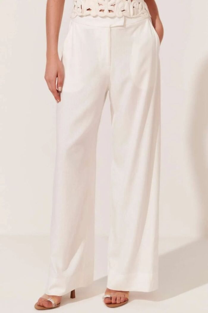 Imagem de Calça Debbie Off White Le Blog