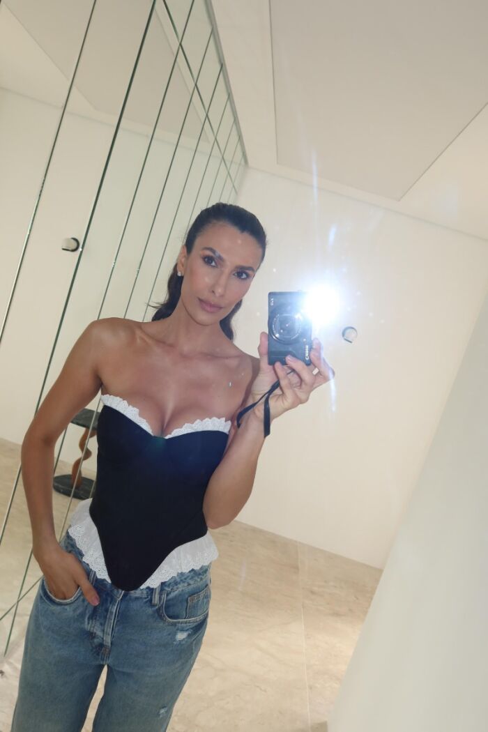 Imagem de Cropped Mila Preto Cloude