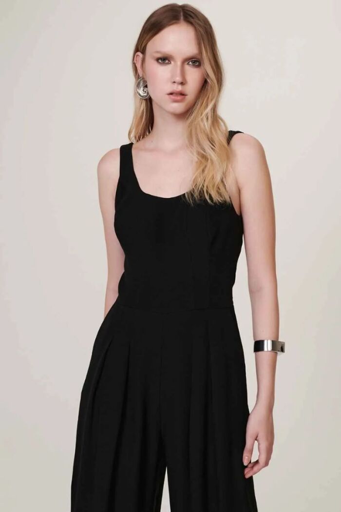 Imagem de Macacão Emily Preto Le Blog