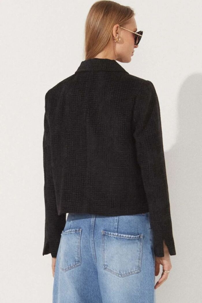 Imagem de Casaco Vikcy Preto Le Blog