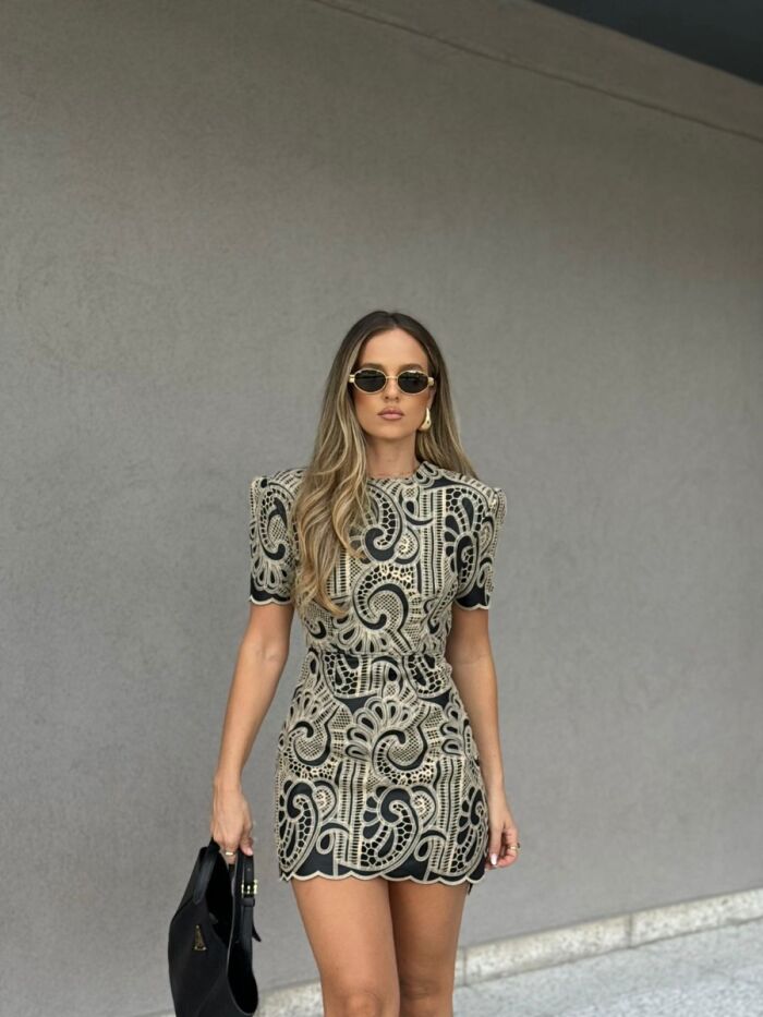 Imagem de Vestido Nair Preto Cloude