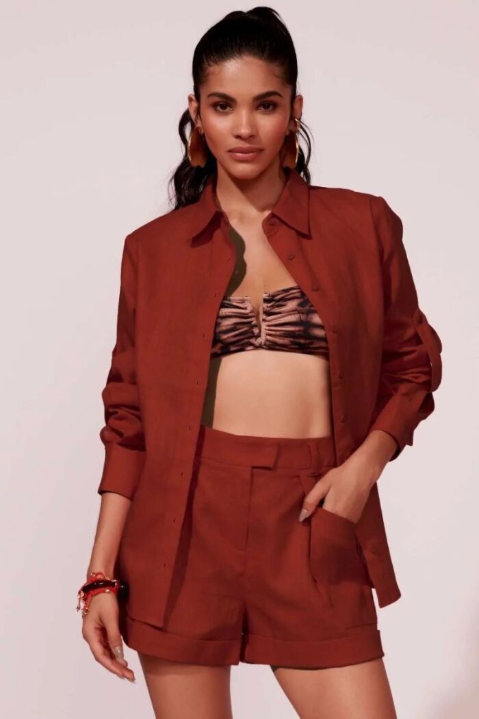 Imagem de Camisa Camelia Marrom Cacau Le Blog