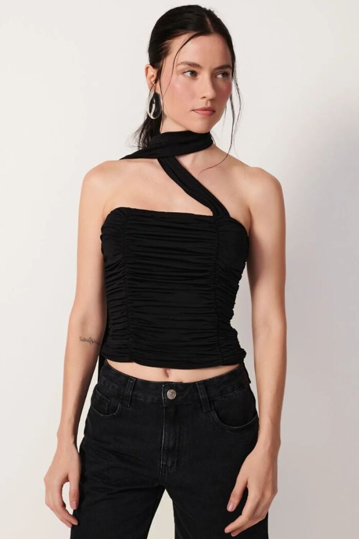 Imagem de Blusa Drika Preta Le Blog