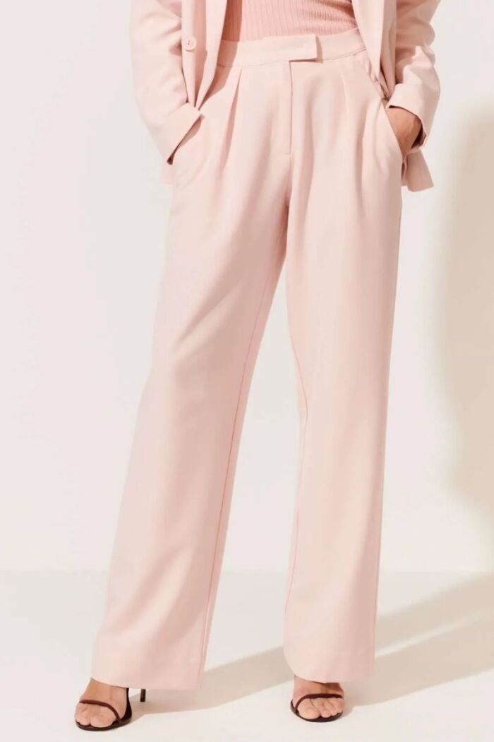 Imagem de Calça Gisela Rosa Peach Le Blog