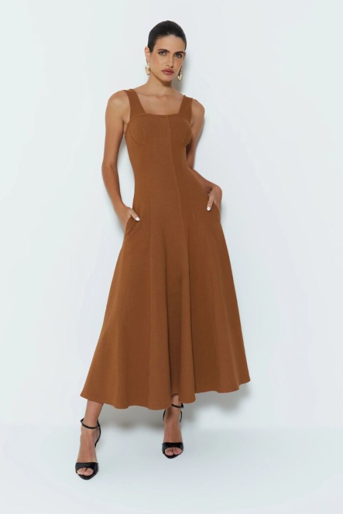 Imagem de Vestido Mídi Com Frisos Alças Largas e Barra Ampla Marrom Chocolate Zen