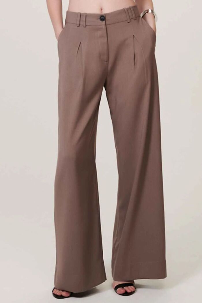 Imagem de Calça Dalia Bege Sepia Le Blog