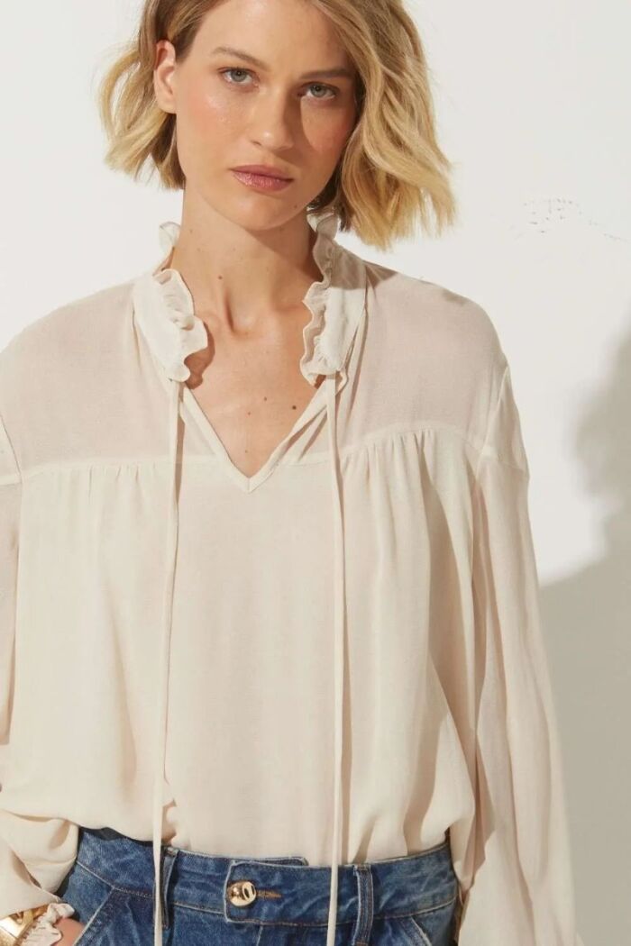 Imagem de Blusa Emma Bege Classic Le Blog