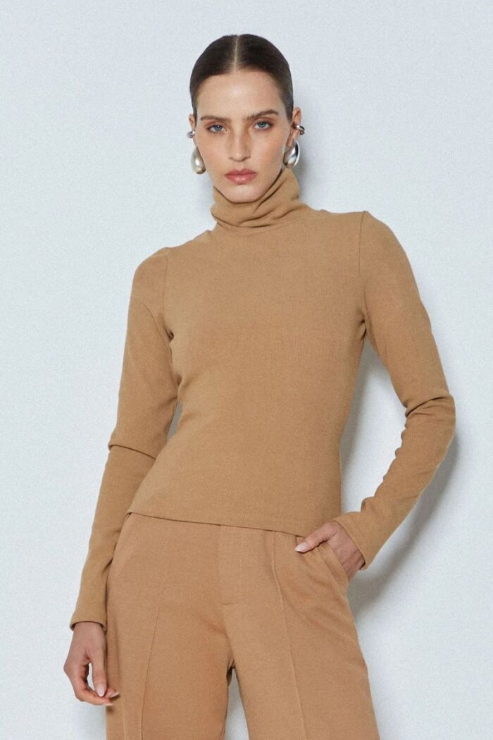 Imagem de Blusa Gola Alta e Manga Longa Kaki Zen