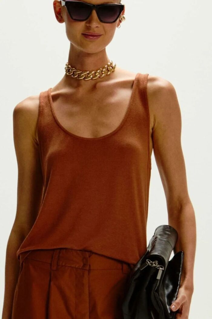 Imagem de Regata New Maria Marrom Tamarindo Le Blog