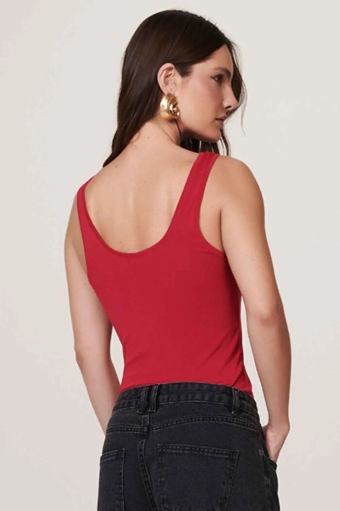 Imagem de Regata Lidiane Vermelho Cherry Le Blog