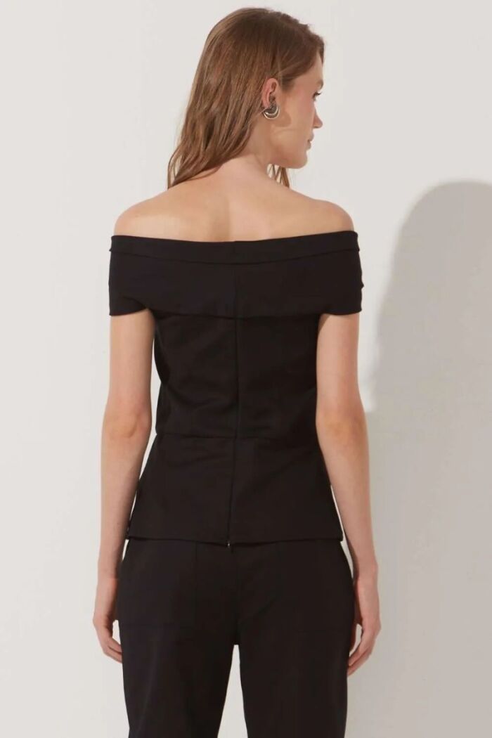 Imagem de Blusa Ivone Preta Le Blog