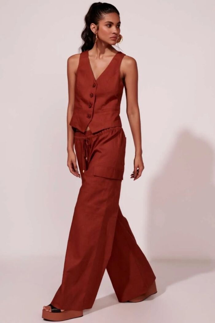 Imagem de Colete Camelia Marrom Cacau Le Blog