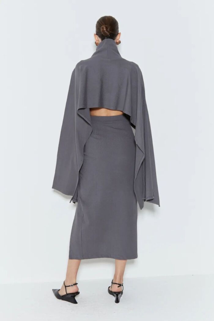 Imagem de Poncho Capa Com Gola Alta Cinza