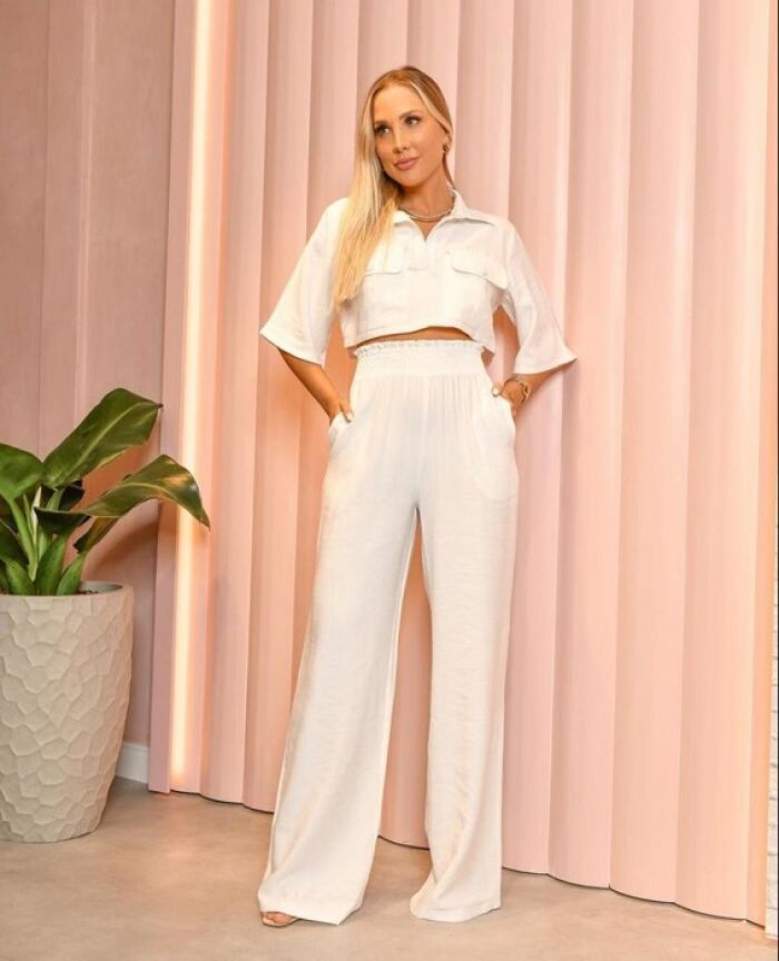 Imagem de Cropped Bolsos Off Lou Bucca