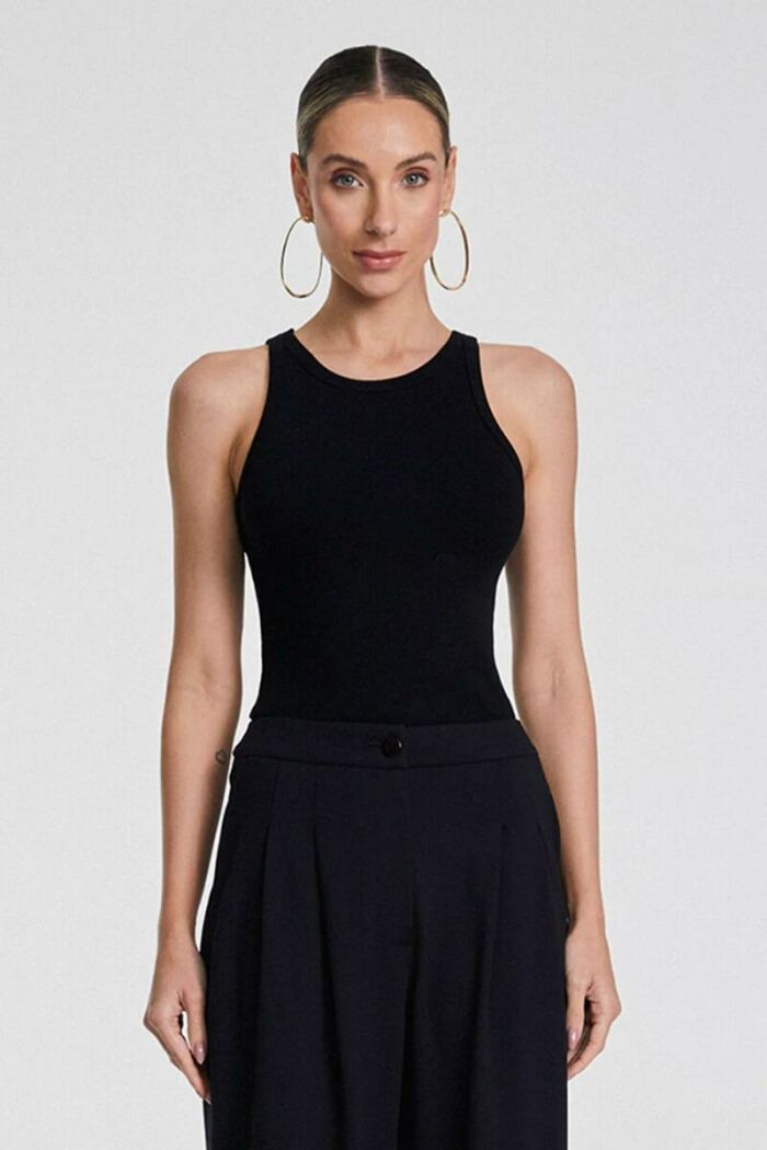 Imagem de Regata Decote Nadador Preta Zen