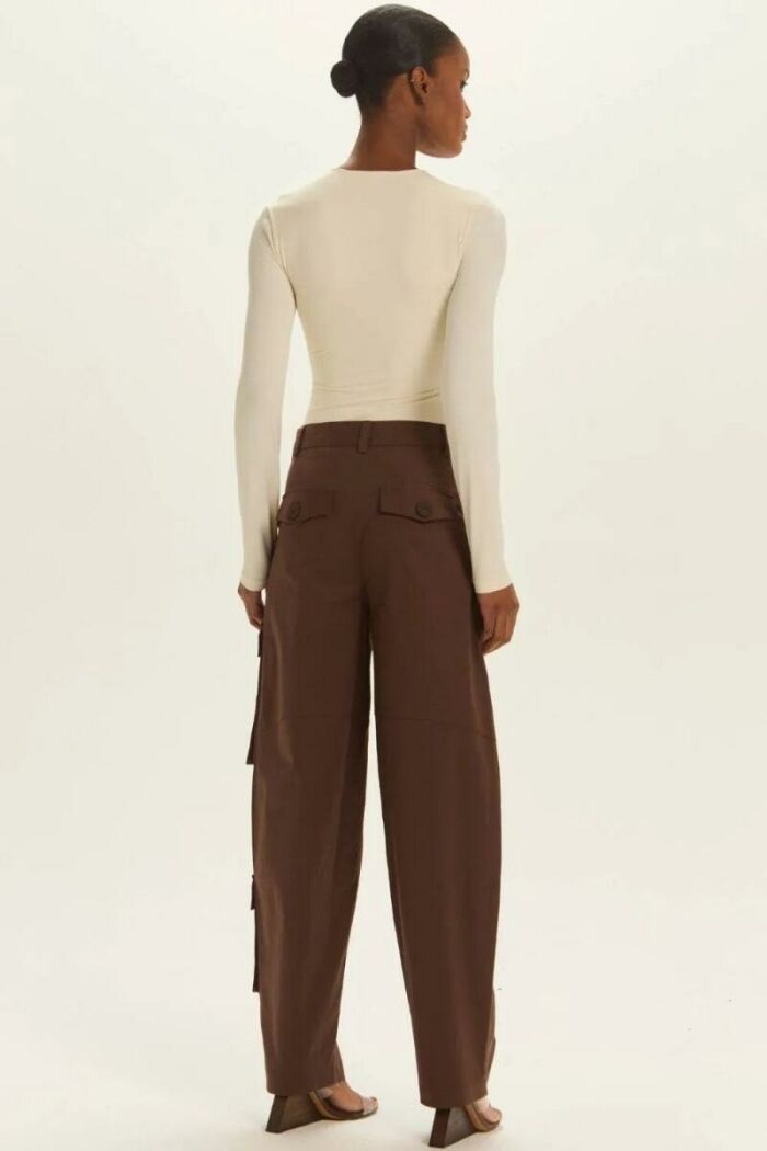 Imagem de Calça Ruth Marrom Coffee Le Blog