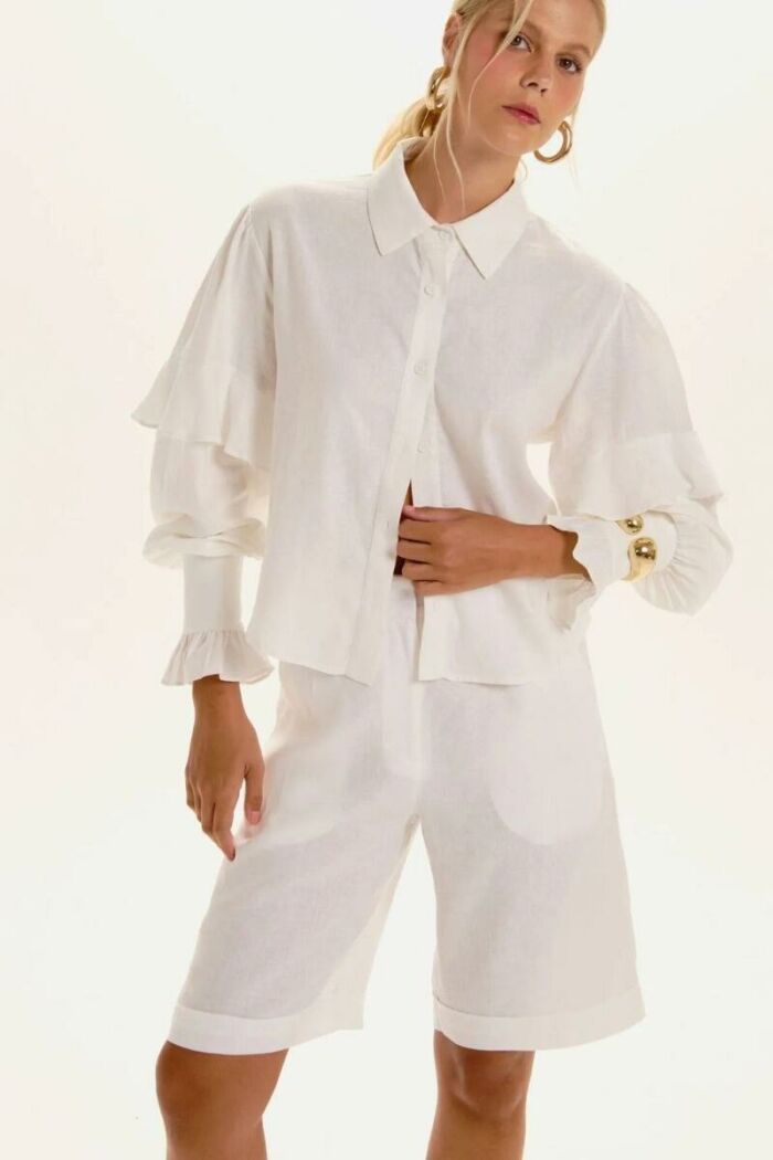 Imagem de Bermuda Lilian Off White Le Blog