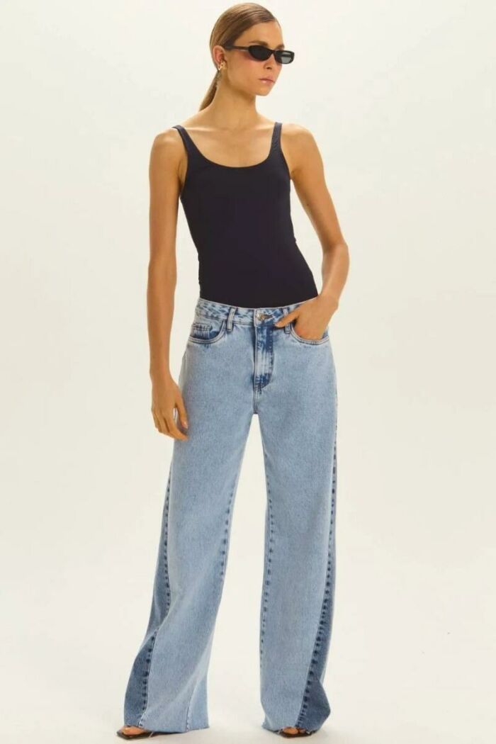 Imagem de Regata Diana Azul Marinho Le Blog