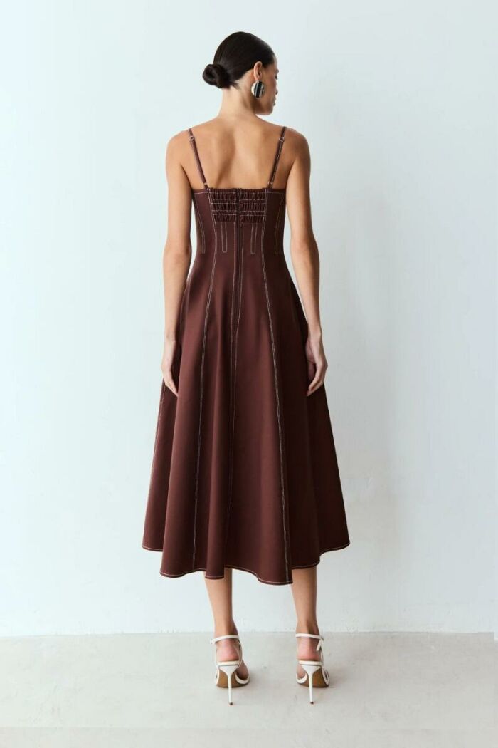 Imagem de Vestido Mídi Com Pesponto Grosso Corpo E Busto Marrom Escuro Zen