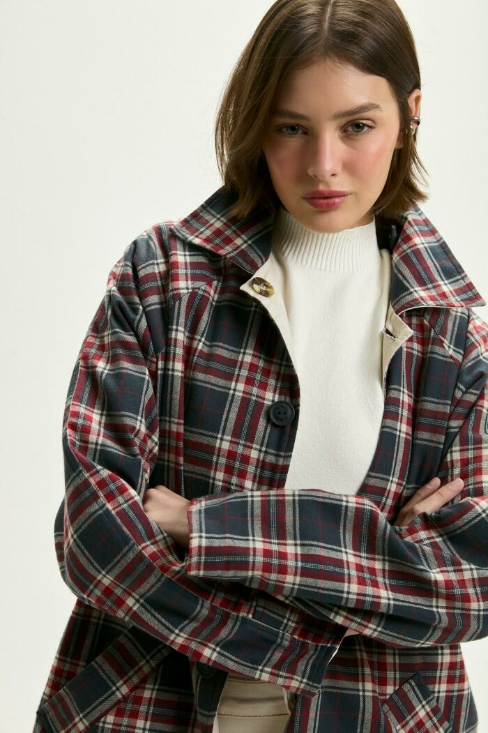 Imagem de Trench Coat Fernanda Xadrez Tartan Le Blog