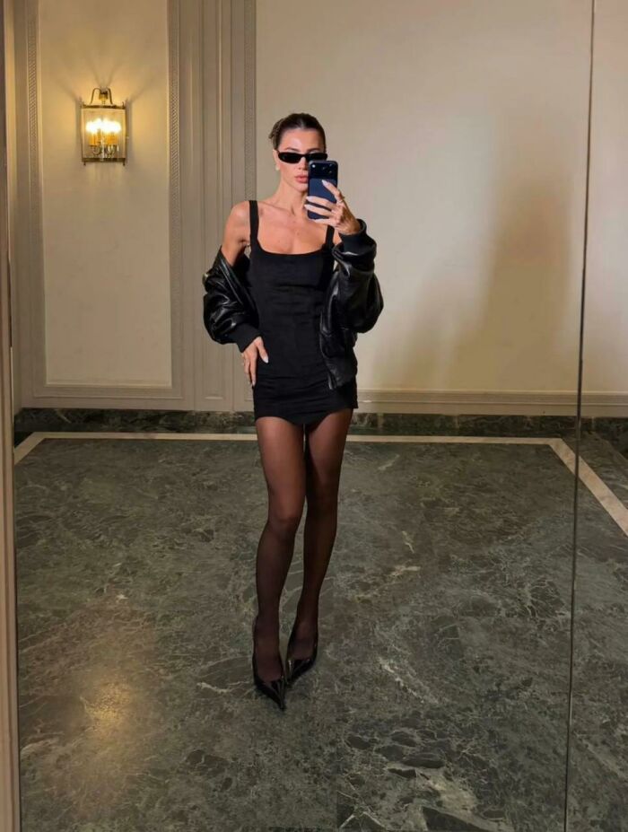 Imagem de Vestido Isis Preto Cloude