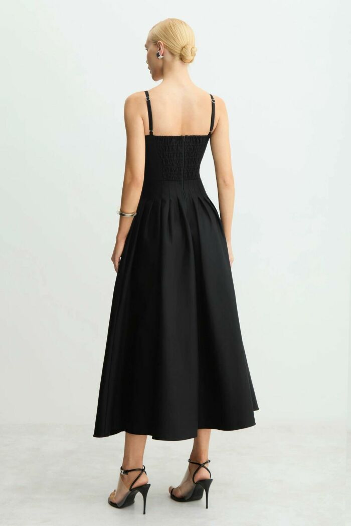 Imagem de Vestido Longo Acinturado Pregas Saia Recorte Busto Preto Zen