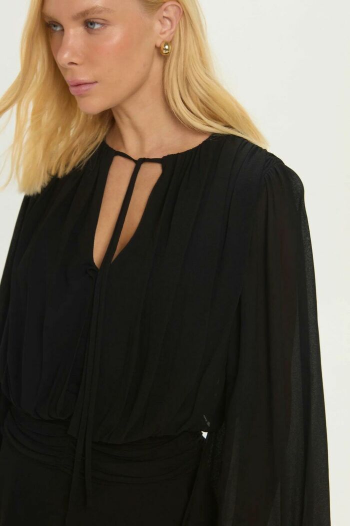 Imagem de Vestido Megan Preto Le Blog
