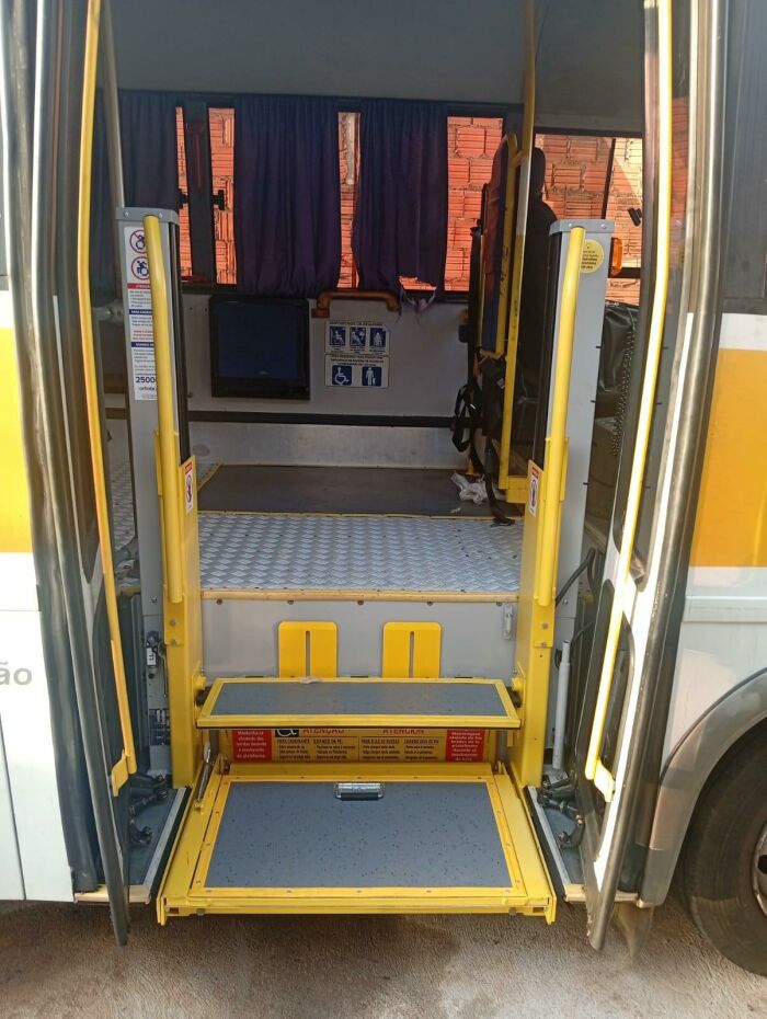 Imagem de https://cdn.interago.com.br/img/jpeg/w_0_q_8/527/mc/Catalogo/Plataformas/Ortobras/SAN1100/plataforma-elevatoria-san-1100