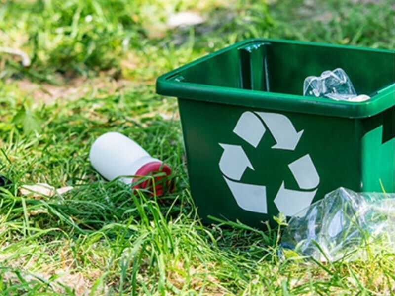 Ilustração da notícia Reciclagem irregular vira alvo do MP após denúncias de sujeira, barulho e risco à saúde em Chapadão do Sul