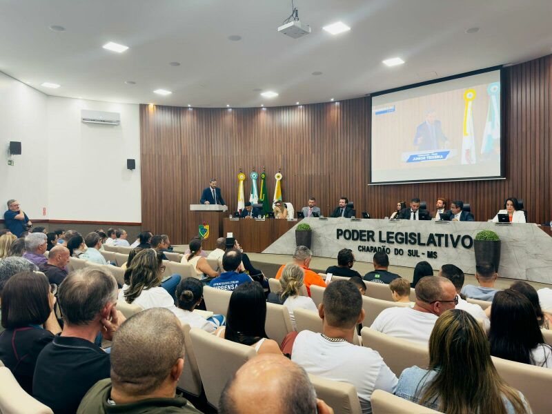 Ilustração da notícia Propostas da Câmara pedem bebedouro em praça e estudo para melhorar trânsito em Chapadão do Sul