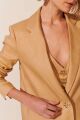 Imagem adicional 2 do item Blazer Margot Bege Sepia Le Blog