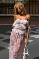 Imagem adicional 1 do item Vestido Mídi Em Renda Com Detalhes Alças e Decote Rosa Bebê zen