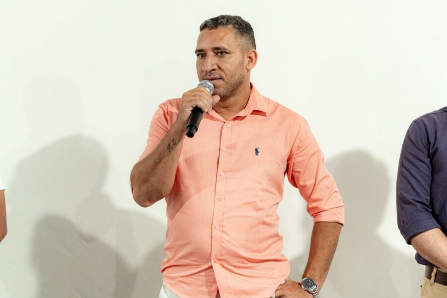 Imagem D0D37105-8961-4357-A4FC-A39F7E6F79DF