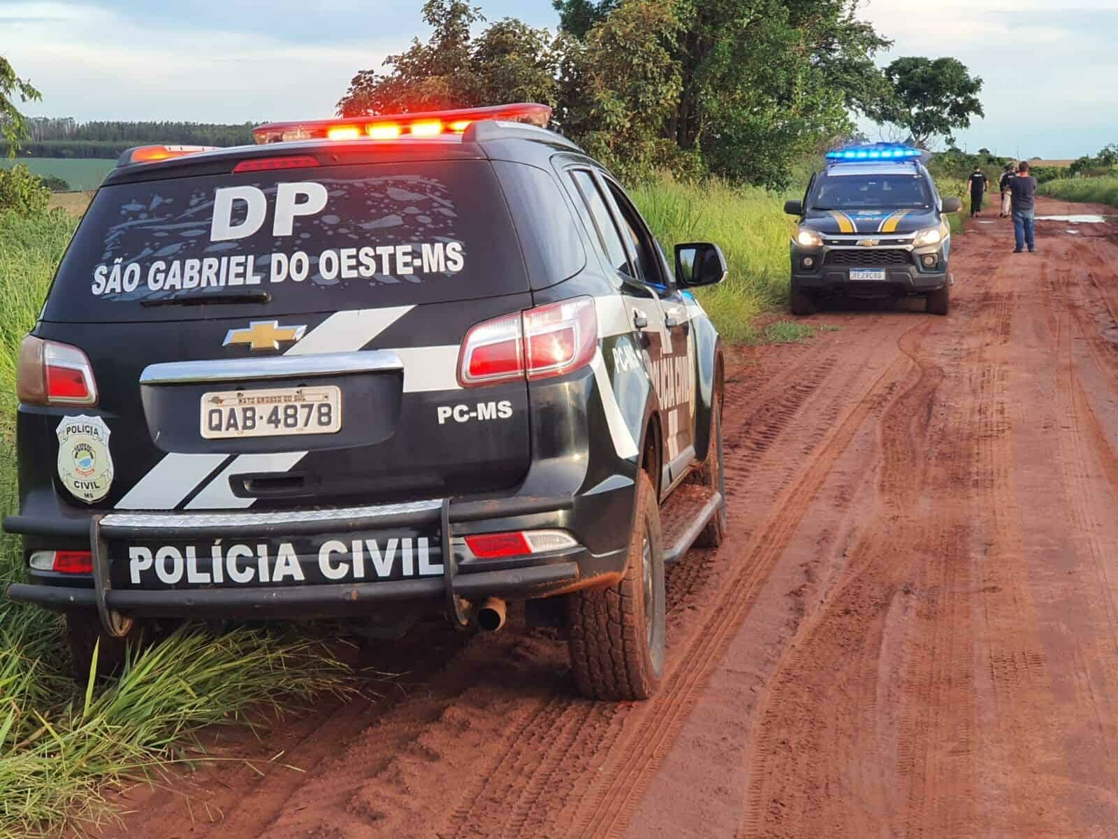 Imagem de compartilhamento para o artigo Três são presos e equipamentos são recuperados após invasão e furto em fazendas de São Gabriel do Oeste da MS Todo dia