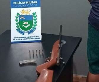 Imagem de compartilhamento para o artigo Homem é preso com carabina artesanal durante operação policial em São Gabriel do Oeste da MS Todo dia