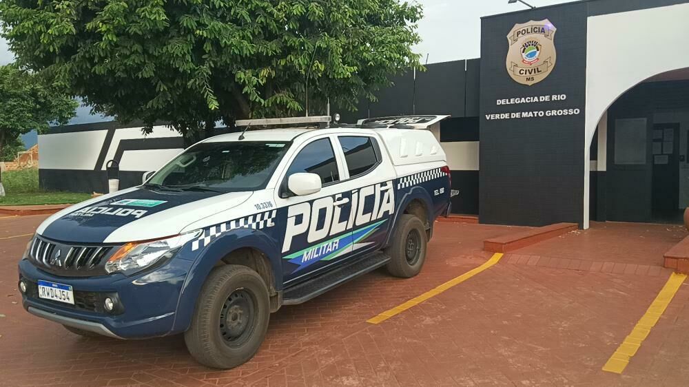 Imagem de compartilhamento para o artigo Homem agressivo assusta moradores com faca e é detido pela polícia em Rio Verde da MS Todo dia