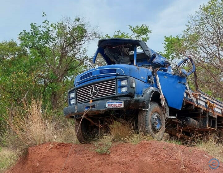 Imagem de compartilhamento para o artigo Moradora de Rio Verde inicia vaquinha virtual para recuperar caminhão do pai após acidente da MS Todo dia