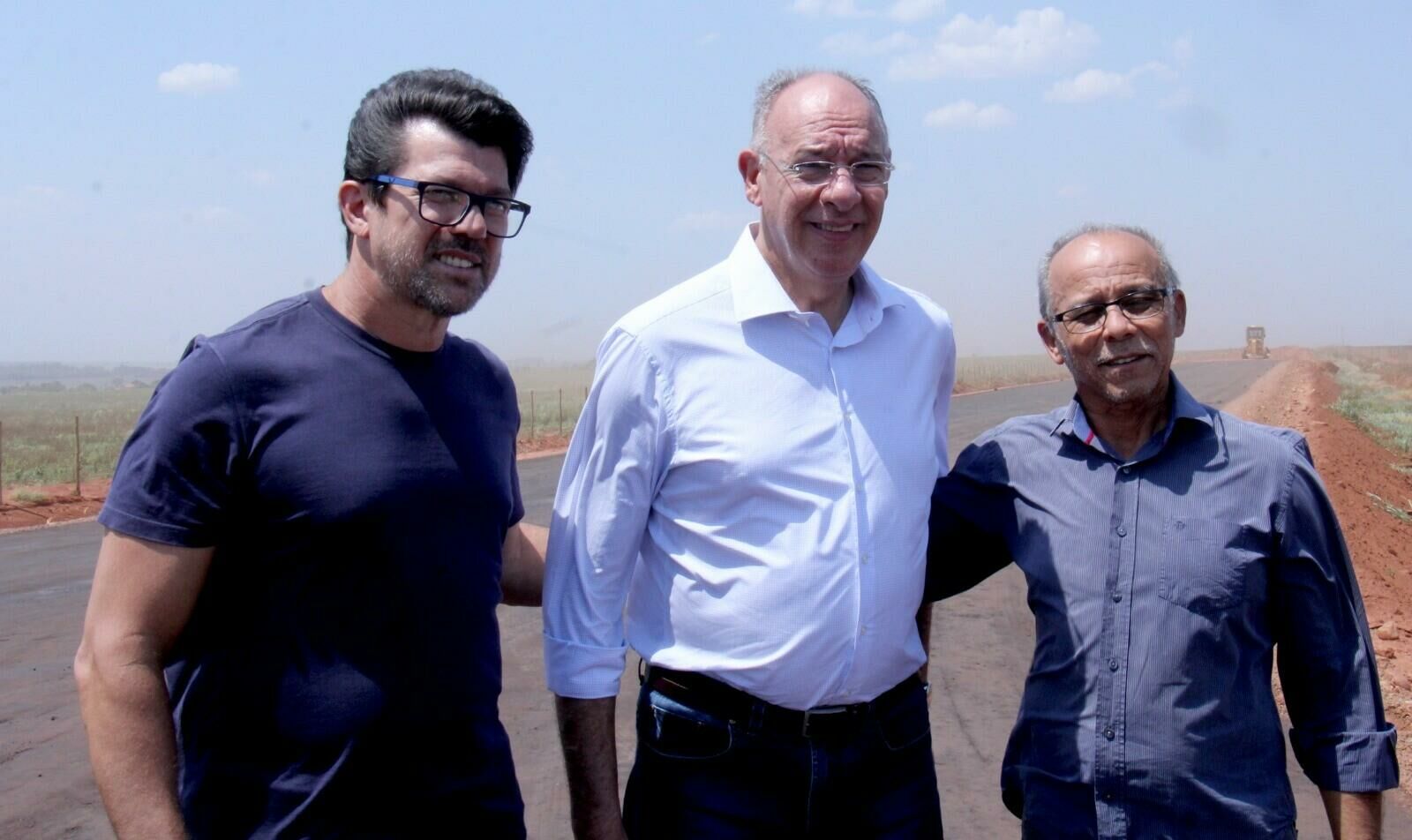 Imagem de compartilhamento para o artigo Prefeito de Paraíso das Águas Anízio Andrade e secretário da SEILOG visitam obras da MS-316 da MS Todo dia
