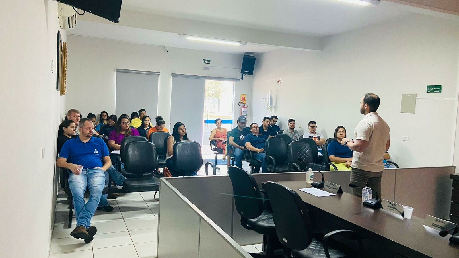 Imagem de compartilhamento para o artigo Oficina Prática para Gestão e Fiscalização de Contratos capacita servidores em Paraíso das Águas da MS Todo dia