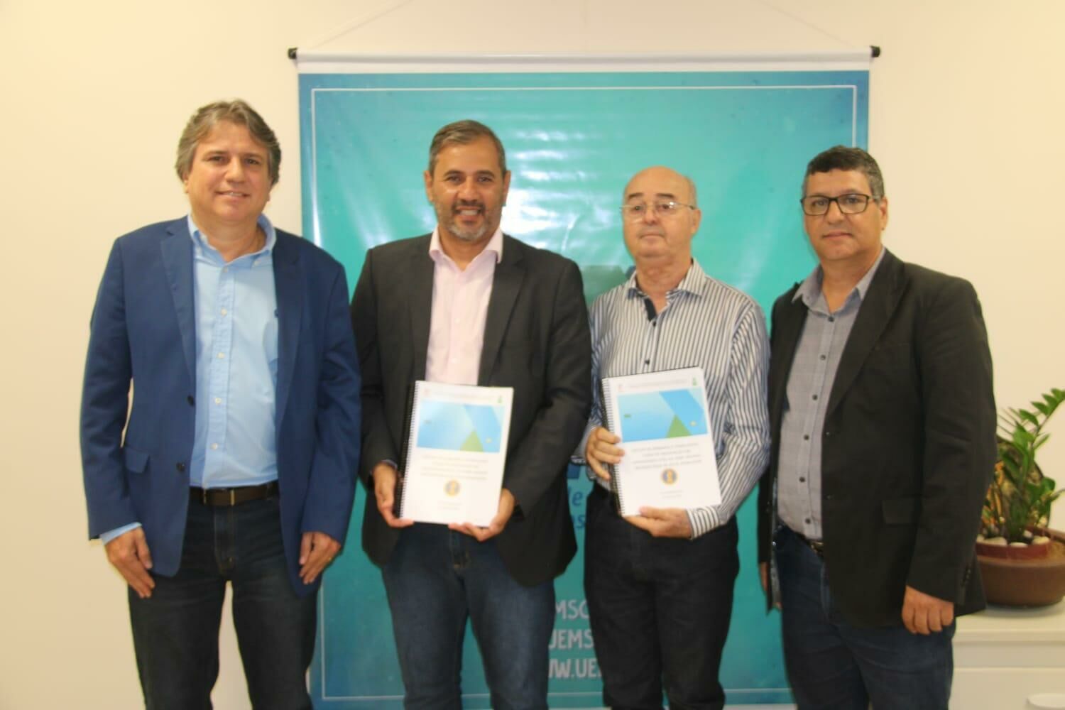 Imagem de compartilhamento para o artigo Secretário de Governo Pedro Caravina anuncia implantação do curso de engenharia da UEMS em Nova Andradina da MS Todo dia