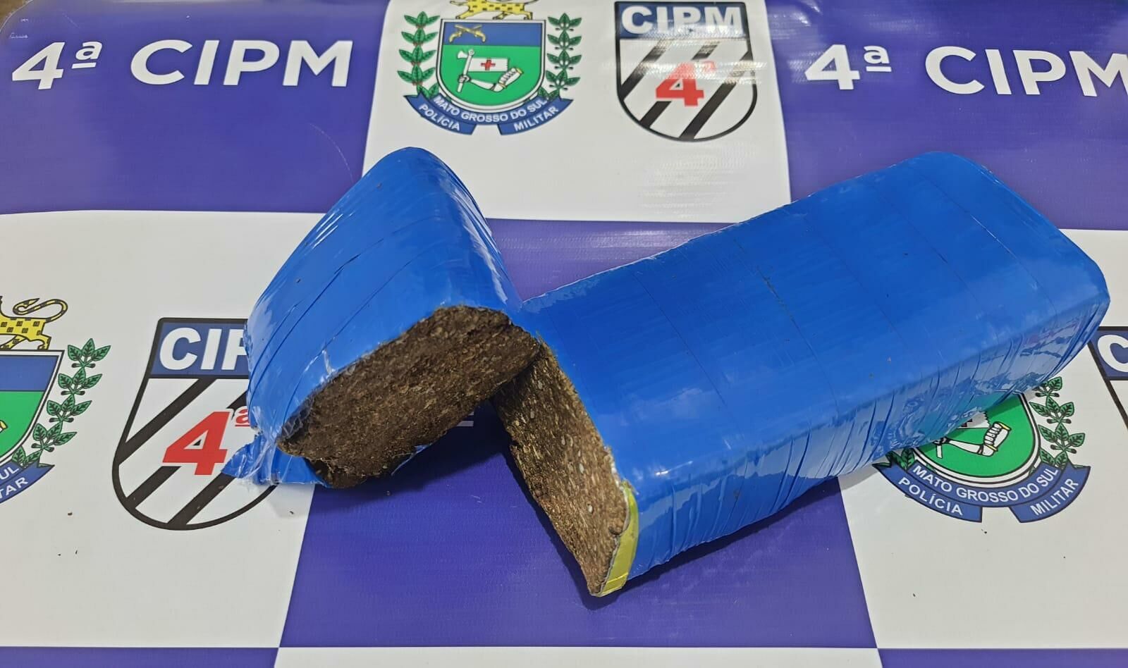 Imagem de compartilhamento para o artigo Com dois tabletes da maconha, jovem de 19 anos é preso pela PM de Chapadão do Sul por tráfego de drogas da MS Todo dia