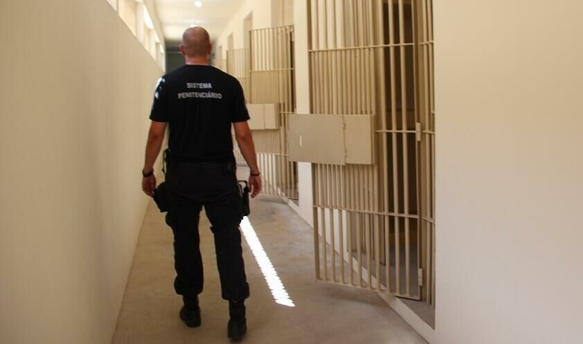 Imagem de compartilhamento para o artigo Investigação de furto milionário no MT chega ao presídio de Coxim da MS Todo dia