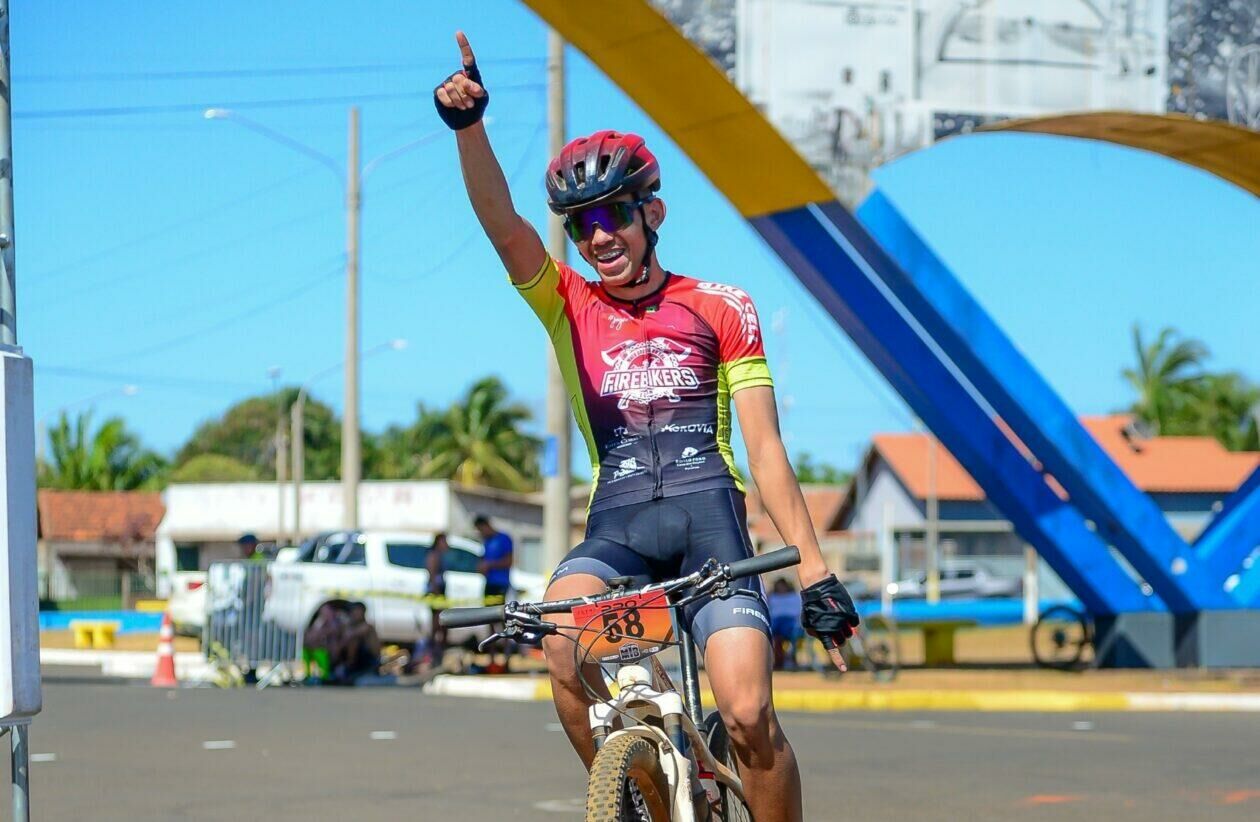 Imagem de compartilhamento para o artigo De Chapadão do Sul, ciclista Vladmir Correa competirá no Campeonato Brasileiro de Mountain Bike em Minas Gerais da MS Todo dia