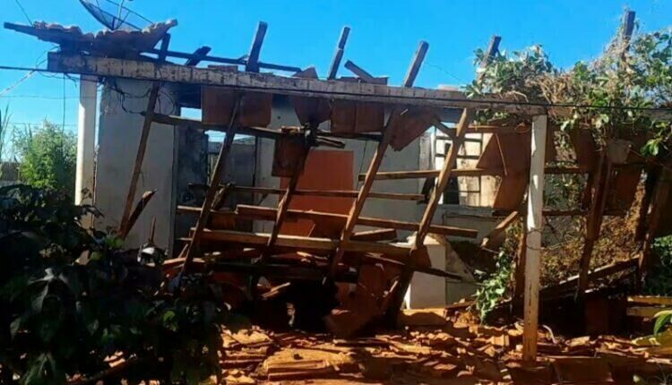 Imagem de compartilhamento para o artigo Casa é destruída por incêndio em Cassilândia da MS Todo dia